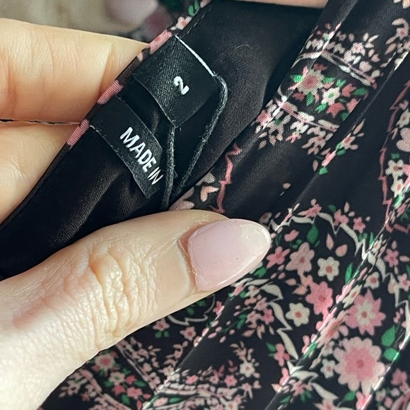 The Kooples NWT BLACK AND PINK PAISLEY PRINT PLEATED LONG DRESS W/ Lace Detail - Picture 7 of 9